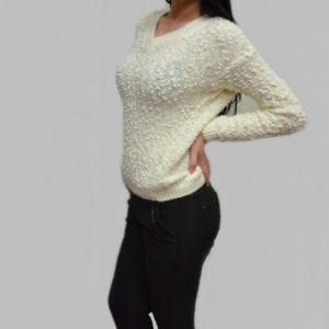 Pantalon negru cu croi tip pana si usor imblanit, ideal de iarna