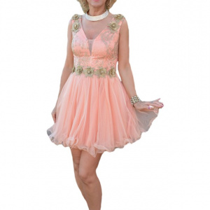 Rochie baby-doll din tul si dantela cu flori aurii 3D aplicate