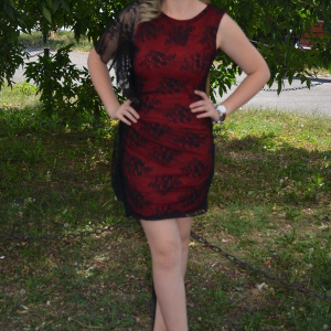 Rochie eleganta, suprapunere de dantela, neagra-rosie