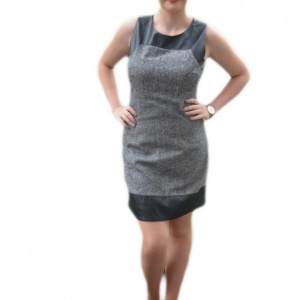 Rochie tip sarafan, de culoare gri, incadrata cu piele ecologica