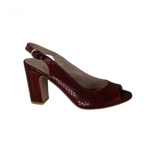 Sanda simpla cu model clasic de bareta, piele lacuita marsala