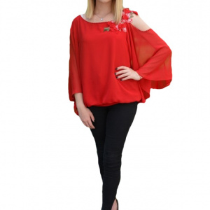 Bluza eleganta Divine,decupaj la nivelul umeriilor,nuanata de rosu