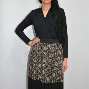 Fusta casual cu imprimeu vintaje de culoarea neagra