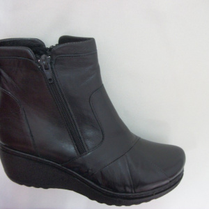 Gheata casual, neagra cu talpa tip pana BO-2257-PL