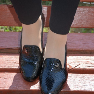 Pantof casual, de culoare neagra, cu talpa tip pana mica