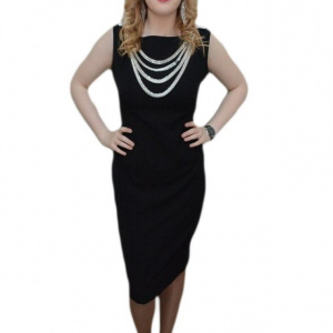 Rochie eleganta, de culoare neagra, cu insertie de lanturi argintii