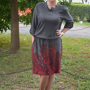 Rochie fashion, de culoare gri, cu maneca trei sferturi