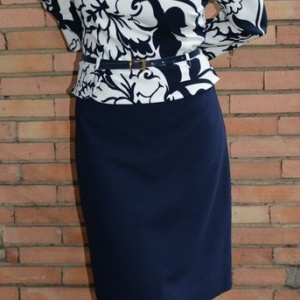 Rochie rafinata tip costum cu peplum, bleumarin combinat cu alb