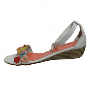 Sanda tinereasca cu talpa joasa, design de floricele multicolore