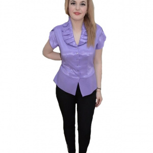 Bluza cu nasturi tip camasa, de culoare mov, cu maneca scurta