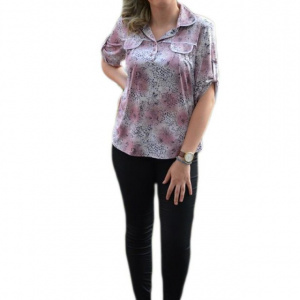 Bluza roz cu model casual, maneca scurta si guler rotunjit