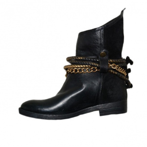 Cizma shic,negru din piele cu accesoriu maro