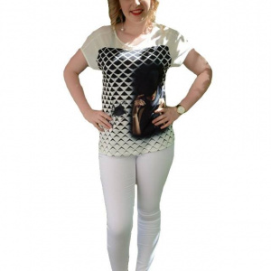 Pantalon in tendinte din material subtire, alb, buzunare aplicate