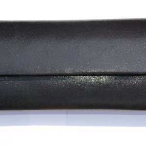 Poseta neagra de seara, din material fin, lucios, cu lant detasabil