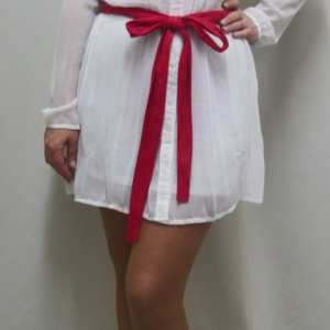 Rochie moderna, tinereasca, tip camasa, de culoare alb-rosu