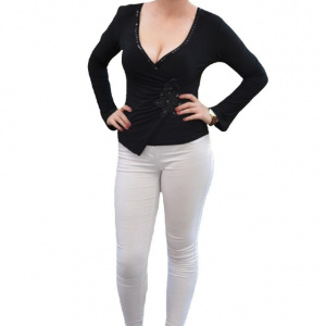 Bluza de ocazie de culoare neagra, croi asimetric, maneca lunga