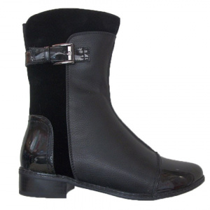 Botina de culoare neagra, cu talpa joasa, confortabila, de toamna