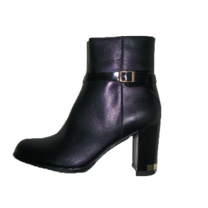 Botina rafinata, neagra, cu toc gros si design auriu