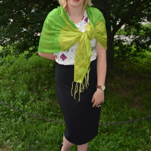 Esarfa fashion din matase fina de culoare verde in doua nuante vii