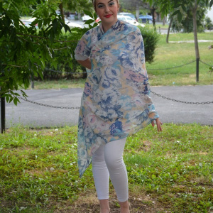 Esarfa trendy design floral multicolor nuante roz-albastru-galben