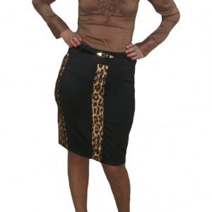 Fusta sofisticata, scurta, aplicatii animal-print, de culoare neagra