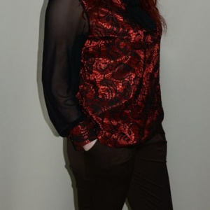 Pantalon rafinat, culoare maro, design de nasturi aplicati