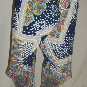 Pantaloni lungi, bleumarin, croi lejer la picioare
