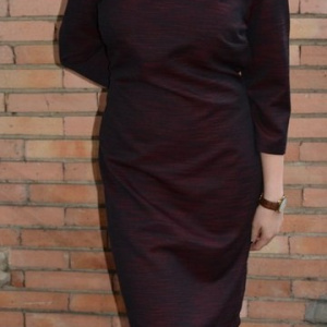 Rochie de iarna masura mare, de nuanta marsala, design simplist