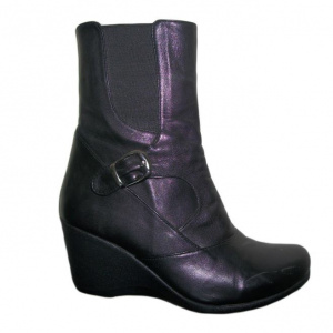 Botina casual, neagra cu elastic lat pe exterior si fermuar