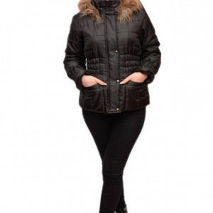 Jacheta neagra, gluga decorata cu blanita fina, buzunare