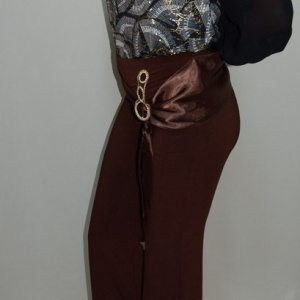 Pantalon fashion, croiala moderna, cu strasuri, nuanta maro
