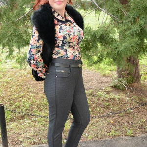 Pantalon tineresc gri, din material gros cu imprimeu de carouri