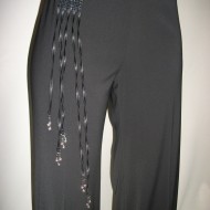 Pantaloni lungi, negri, cu cinci fasii de saten decorative