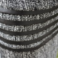 Rochie de zi, gri, material cu aspect tricotat si piele ecologica