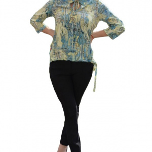 Bluza oversize in nuanta galben-albastru, cu guler mic, ascutit