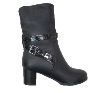 Botina clasica cu toc gros de inaltime medie, de culoare neagra