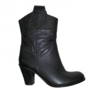 Botina cowboy, neagra, de lungime medie, mult peste glezna