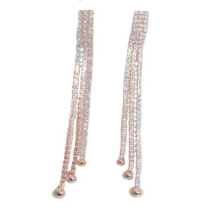 Cercei chic de diferite forme cu cristale albe, galbui si multicolore