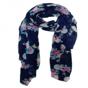 Esarfa fashion cu imprimeu pe fond bleumarin, material subtire