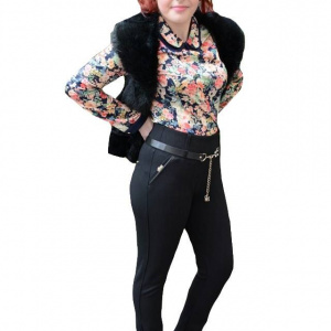 Pantalon cambrat masura mare, de culoare neagra cu dungi gri