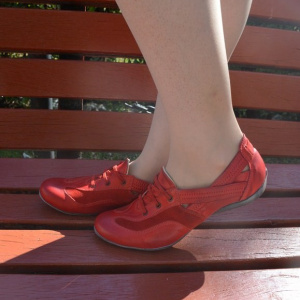 Pantof sport, talpa joasa, din piele naturala, de culoare rosie