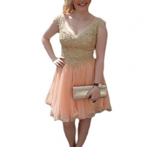 Rochie tinereasca model trendy, din tul de culoarea piersicii