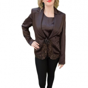 Sacou elegant, rafinat, cu maieu inclus in pret, de culoare maro