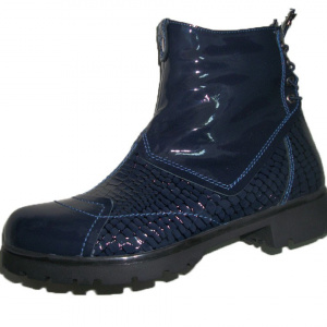 Gheata moderna, de culoare bleumarin cu talpa neagra, groasa