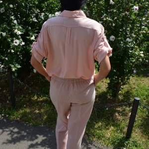 Pantalon lung, confortabil cu croi pe picior, nuanta de plamaniu