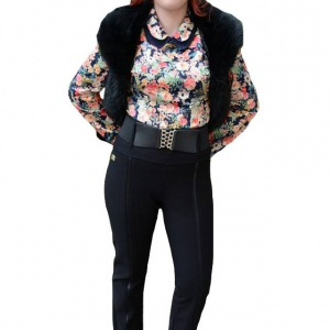 Pantalon rafinat din material elastic de nuanta neagra, cu curea