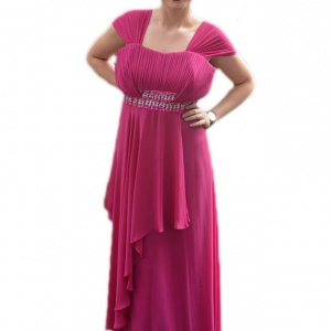 Rochie aparte, de seara, disponibila in serie mare, pe nuanta de roz