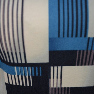 Rochie de toamna, cu un model de patratele, albastra