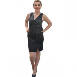 Rochie rafinata, din saten negru, cu design discret dar de efect