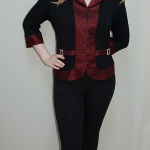 Bluza casual, maneca trei-sferturi, neagra cu design de dungi rosii